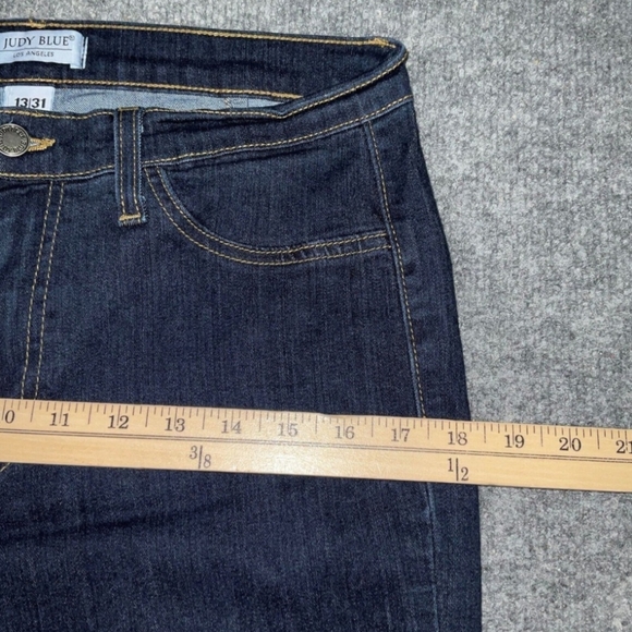 Judy Blue Jeans Womens Size 13/31 Blue Denim Flare Dark Wash Raw Hem - Picture 4 of 8